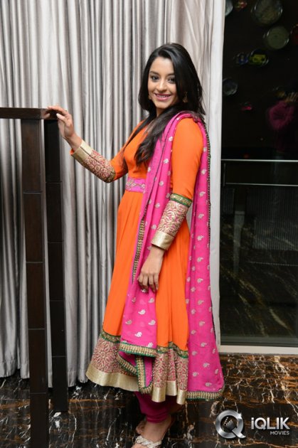 Alisha-Baig-at-Basanti-Audio-Release